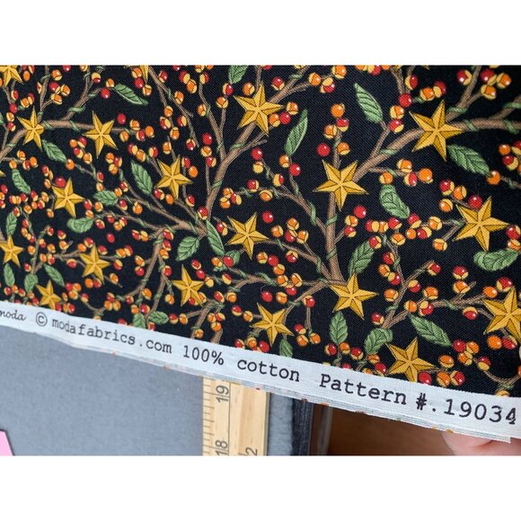 Moda Crabapple Farm Cotton Fabric By Deb Strain 1/2 yard with Star & Berry Patte - Picture 4 of 5